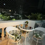 Apartamento De 3 Quartos Amplos Na Praia Pitangueiras, Guaruja